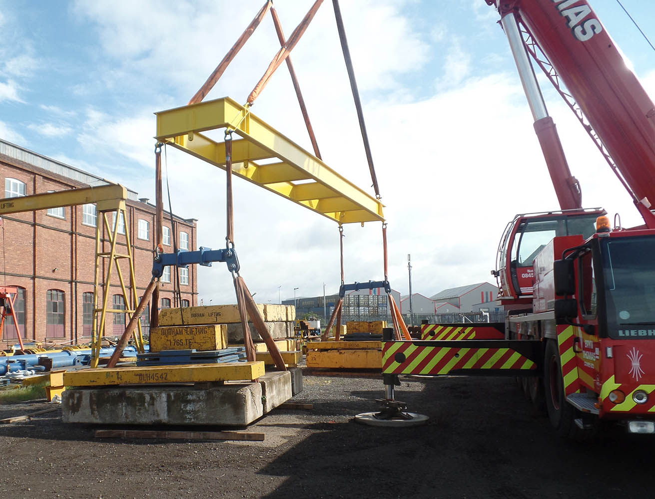 Proof Load Testing UK 3000 Tonne Test Bed Durham Lifting