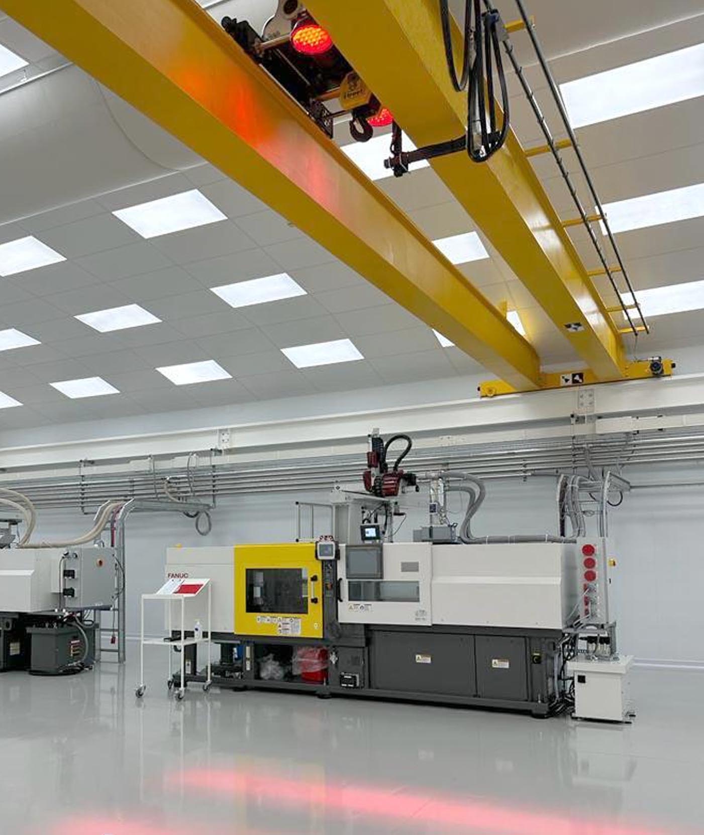 hazard warning light system for overhead cranes